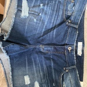 Torrid lightly distressed jean shorts-size 22
